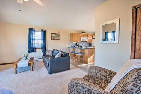 'The Brewer Guesthouse' Tiny Home w/ Patio & Yard! House in Ozark Mountains