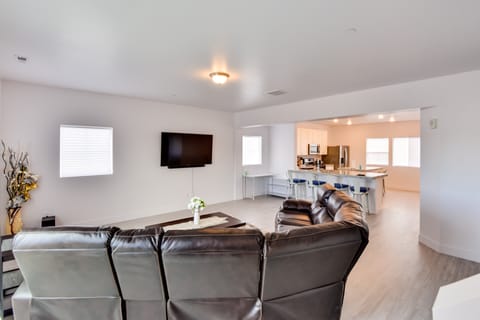 South Salt Lake Townhome - Family Friendly! Apartment in Millcreek