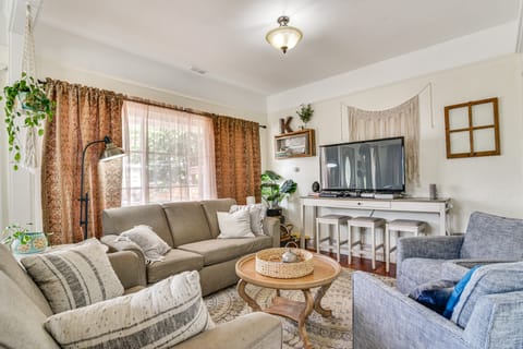 Walk to Crown Zellerbach Trl: PNW 'Celestial Inn' House in Washington