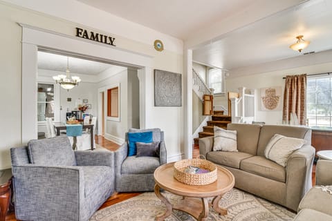 Walk to Crown Zellerbach Trl: PNW 'Celestial Inn' House in Washington