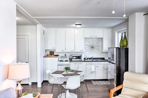 Convenient Lead Vacation Rental! Apartment in Lead