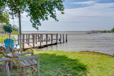 Pet-Friendly Lake Buchanan Retreat w/ Fire Pit! House in Lake Buchanan