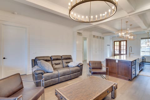 Waynesville House: Fire Pit + Mountain Views! House in Tennessee