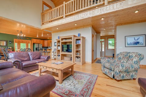 Secluded Cove & Fire Pit: Lake Wedowee Getaway House in Alabama