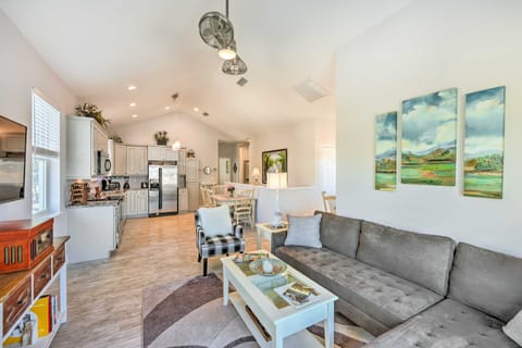 St Augustine Cottage 4 Mi to Beach! House in Saint Augustine