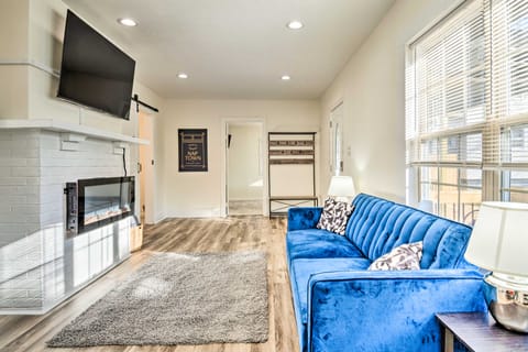 Renovated Indianapolis Home: Central A/C & Porch House in Meridian-Kessler