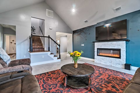 Austin Vacation Rental: 2 Mi to Lake Travis! House in Lake Austin