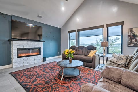 Austin Vacation Rental: 2 Mi to Lake Travis! House in Lake Austin