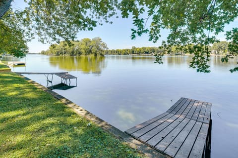 Riverfront Dixon, Illinois, Vacation Rental! House in Illinois