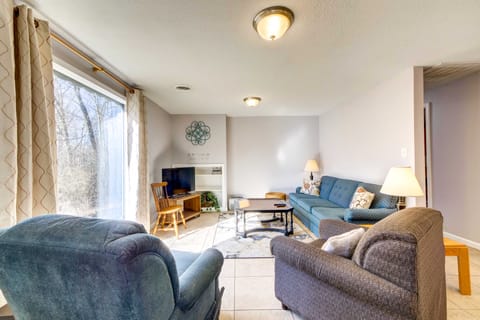 Pet-Friendly Youngstown Cottage w/ Yard Cottage in Boardman