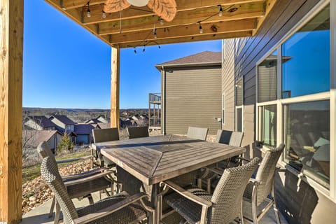 Reeds Spring Condo ~ 3 Mi to Silver Dollar City! Apartment in Table Rock Lake