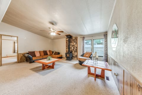 Ruidoso Vacation Rental Home: 15 Mi to Ski Apache House in Ruidoso