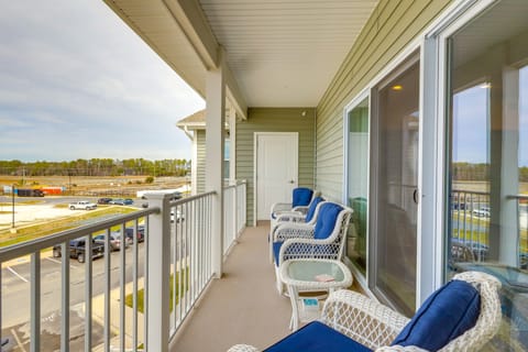 Bright Lewes Condo w/ Balcony, 7 Mi to Beach! Apartment in Sussex County