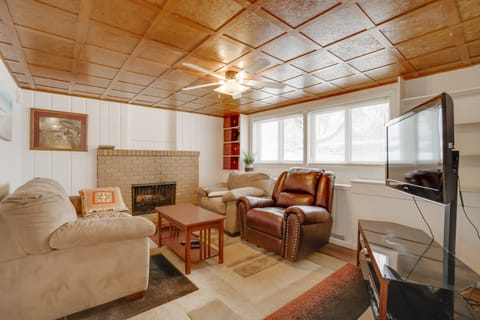 Pet-Friendly Minneapolis Apt Near Shops & Dining! Apartment in Fridley