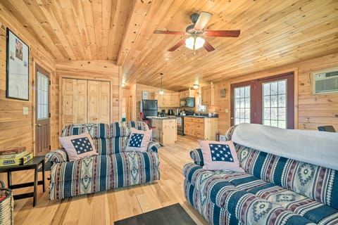 Cozy Cabin in Parsons: Hike, Fish & Explore! House in Shenandoah Valley