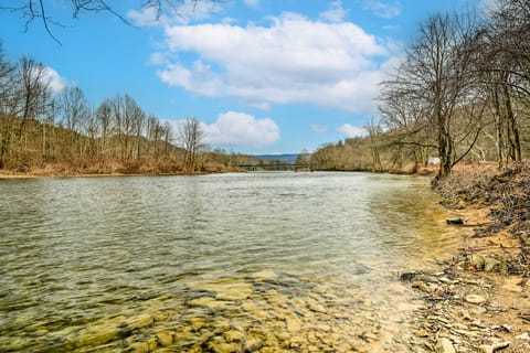 Cozy Cabin in Parsons: Hike, Fish & Explore! House in Shenandoah Valley