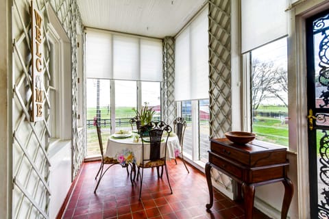 Bowling Green House w/ Shared Pool! House in Kentucky