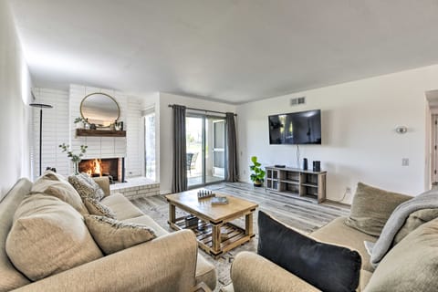 Pool Access: Pet-Friendly Bermuda Dunes Condo Apartment in Bermuda Dunes