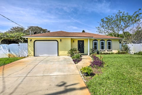 St Augustine Island Home w/ Patio, Walk to Beach! House in Butler Beach