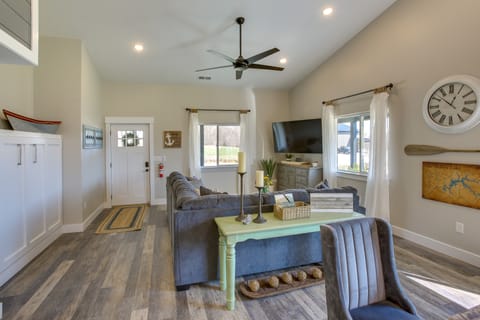 Byrdstown Home Near Dale Hollow Lake! House in Tennessee