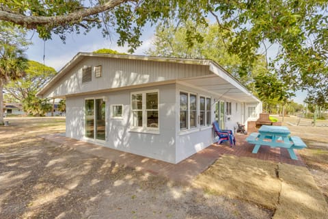 Waterfront Panacea Vacation Rental w/ Dock! House in Florida