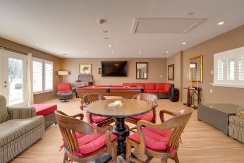 15 Mi to University of Memphis: Getaway w/ Games House in Southaven