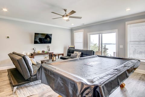 Lakefront Leesville Retreat w/ Private Dock! House in Leesville