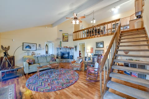 Franklin Cabin: Deck with Smoky Mountain Views! House in Tennessee