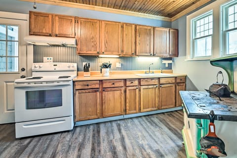 Forestport Home w/ Access to Otter Lake House in Webb