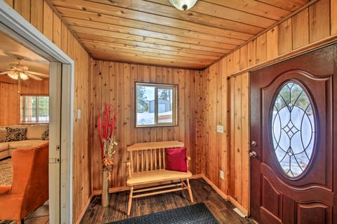 Family-Friendly Sagle Vacation Rental w/ Deck House in Idaho