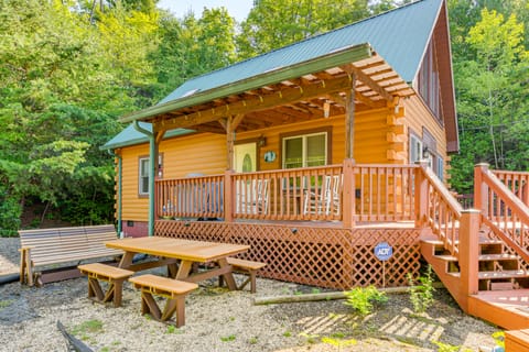 Bryson City Cabin Rental w/ Views & Hot Tub House in Swain County