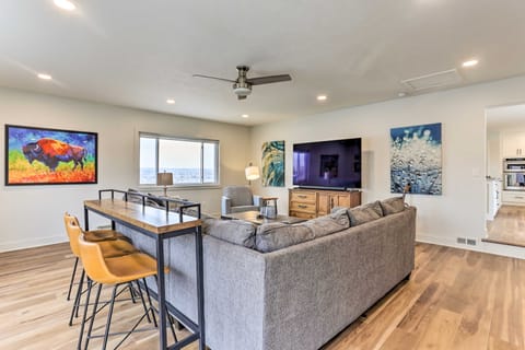 2 Mi to Dtwn Castle Rock: Home w/ Furnished Patio House in Castle Rock