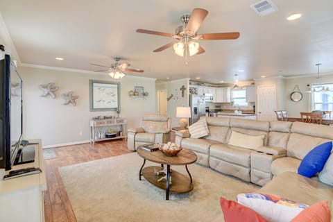 Stilted Galveston Vacation Home w/ Canal Views! House in Galveston Island