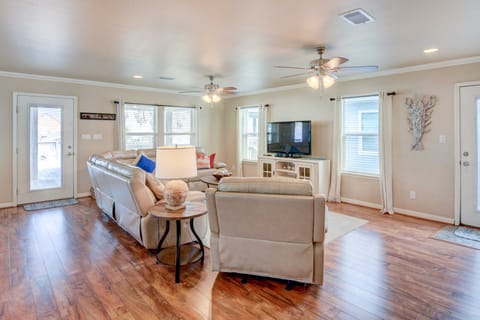 Stilted Galveston Vacation Home w/ Canal Views! House in Galveston Island