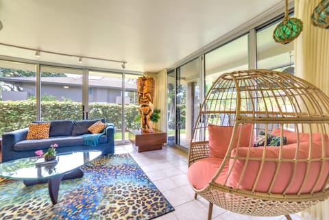 Island Oasis Near Kaanapali Beach & Black Rock Apartment in Kaanapali