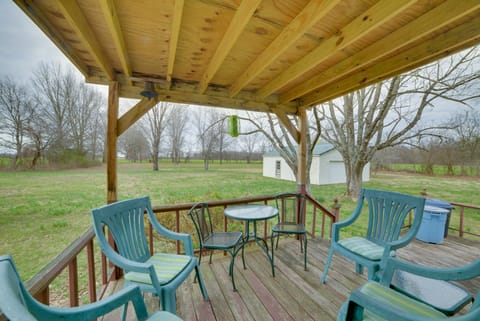 Peaceful Hazel Cottage w/ Deck & Yard! Cottage in Tennessee