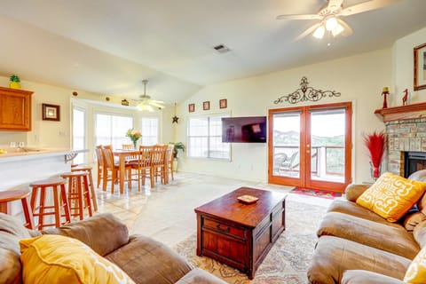 Canyon Lake Getaway w/ Fire Pit, Boat Ramp Nearby! House in Canyon Lake