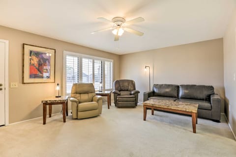 < 1 Mi to Golf: Home w/ Screened Porch in Sun City House in Sun City West