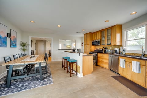 Pet-Friendly Texas Retreat w/ Deck & Gas Grill! House in Llano