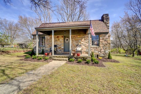 Historic Tennessee Vacation Rental on Homestead House in Tennessee