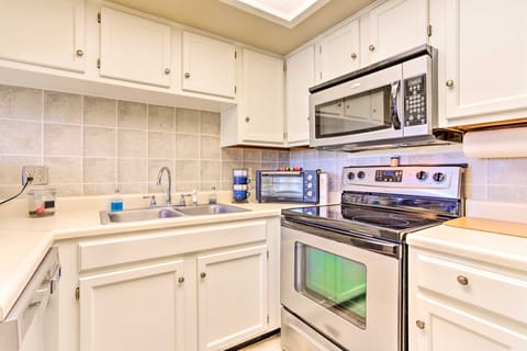 Oklahoma City Vacation Rental Near Lake & Trails! Apartment in Oklahoma City