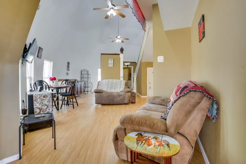 Quiet, Quirky Country Escape Near Pearl River! House in Mississippi