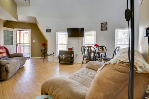 Quiet, Quirky Country Escape Near Pearl River! House in Mississippi