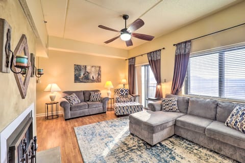 3 Mi to Sugar Mtn Resort! Family Escape w/ Balcony Apartment in Sugar Mountain