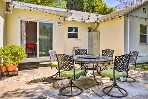 San Gabriel Valley Hideaway! Family Home w/ Patio House in El Monte