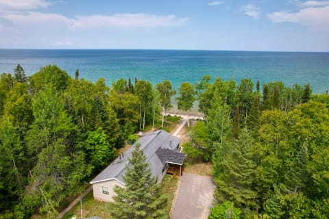 Cheboygan Getaway w/ Fire Pit & Lake Access! House in Michigan