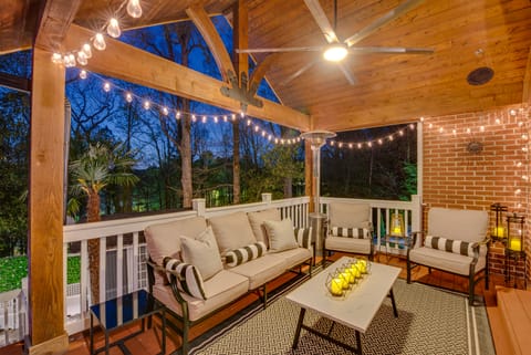 Luxury Retreat in Smyrna: Pool, Pickleball & More! House in Smyrna