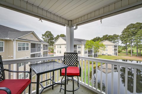 8 Mi to Boardwalk: Myrtle Beach Condo Near Golfing Apartment in Carolina Forest