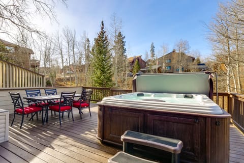 Private Deck & Hot Tub: Silverthorne Home! House in Wildernest
