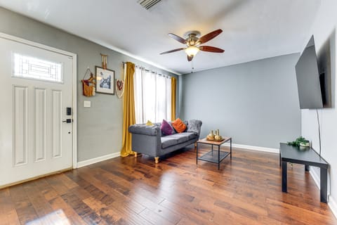 5 Mi to Dtwn: Home w/ Fenced Yard in Jacksonville House in Jacksonville